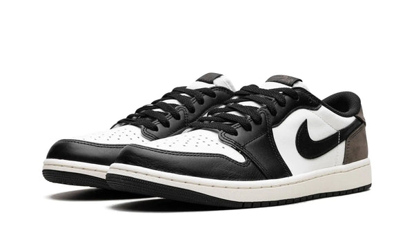 Tênis Air Jordan 1 Low "Mocha" Marrom