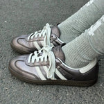 Tênis Adidas Samba OG Feminino "Supplier Colour Off White Gum" Metálico