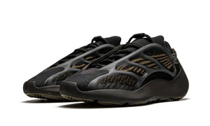 Tênis Yeezy 700 V3 "Clay Brown"