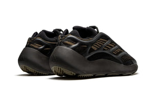 Tênis Yeezy 700 V3 "Clay Brown"