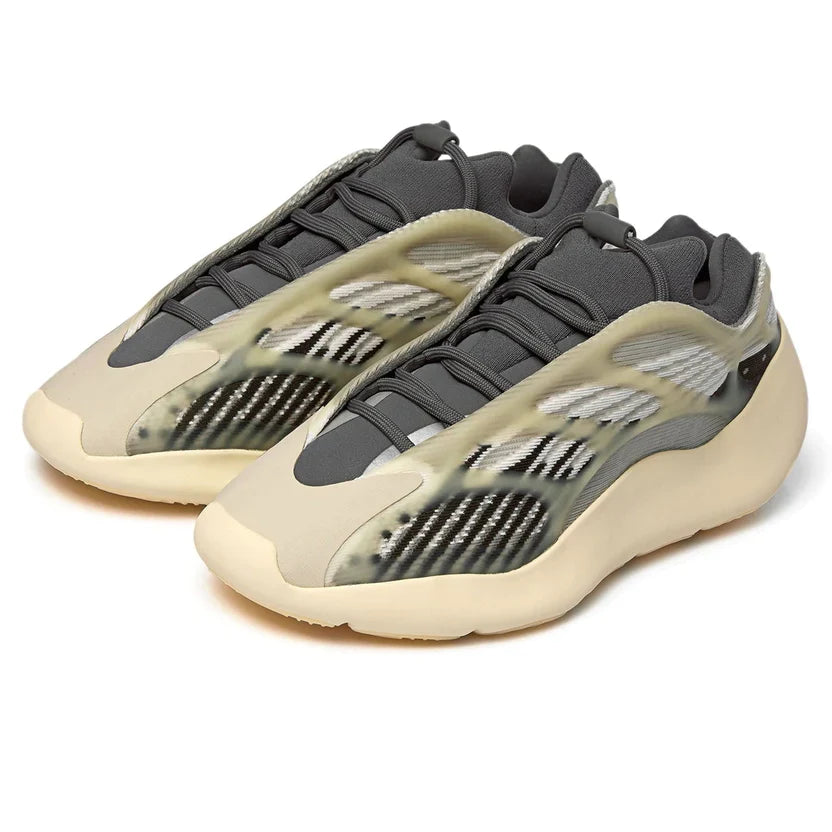 Tênis Yeezy 700 V3 "Fade Salt"