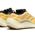 Tênis Adidas Yeezy 700 V3 "Mono Safflower"