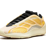Tênis Adidas Yeezy 700 V3 "Mono Safflower"