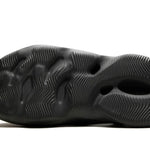 Tênis Adidas Yeezy Foam Runner "Carbon"