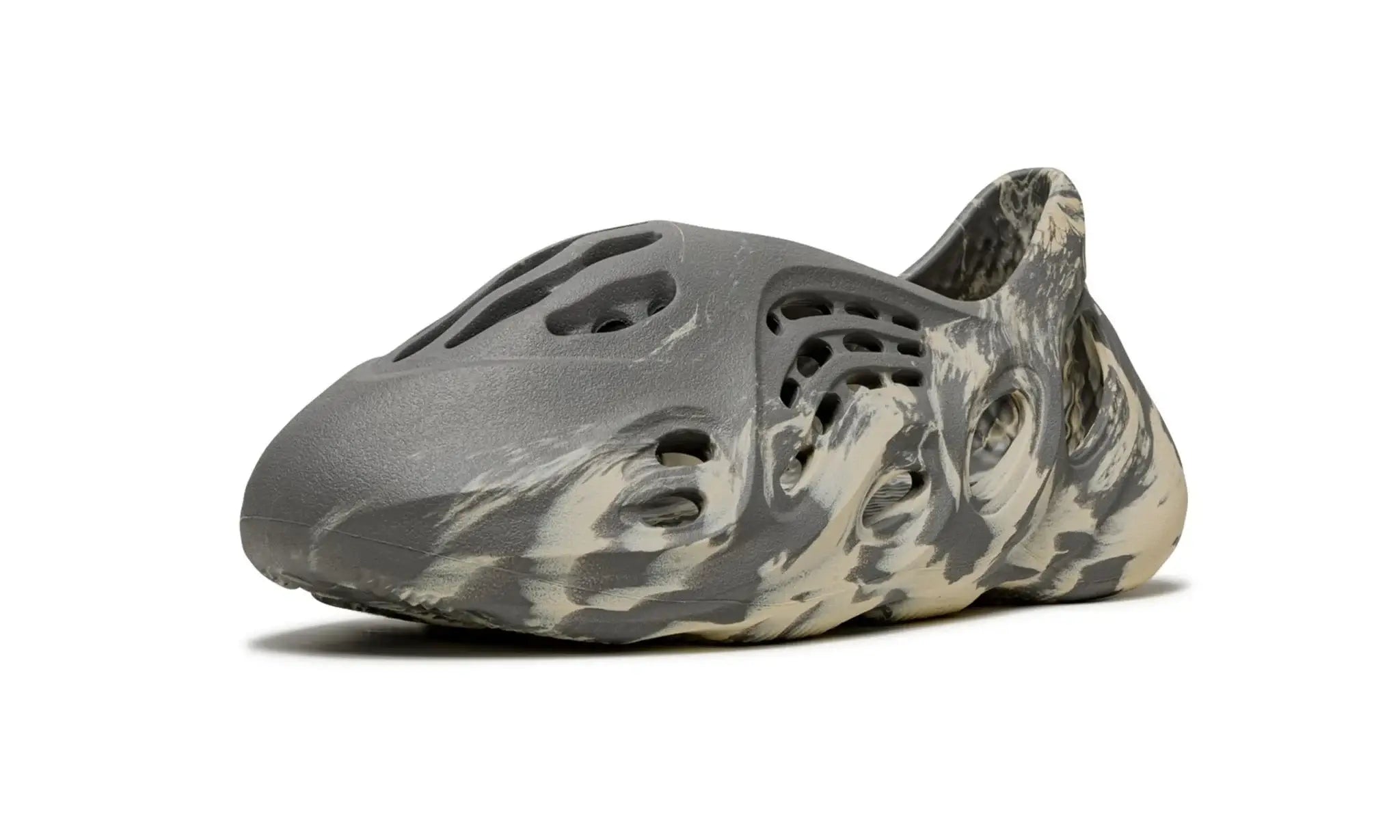 Tênis Yeezy Foam Runner "MXT Moon Gray"