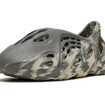 Tênis Yeezy Foam Runner "MXT Moon Gray"