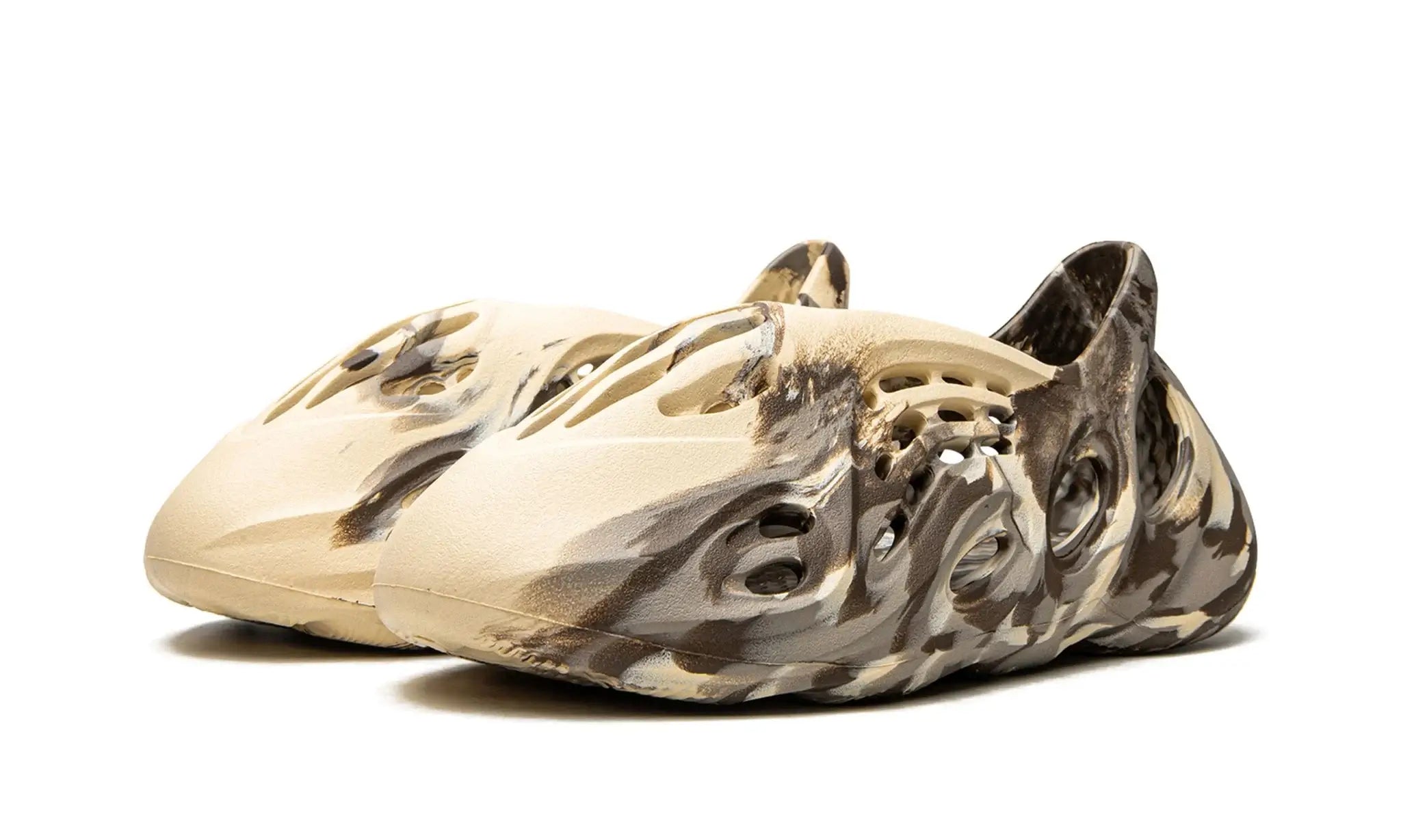 Tênis Yeezy Foam Runner "Mx Cream Clay"