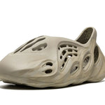 Tênis Yeezy Foam Runner "Stone Stage" Marrom
