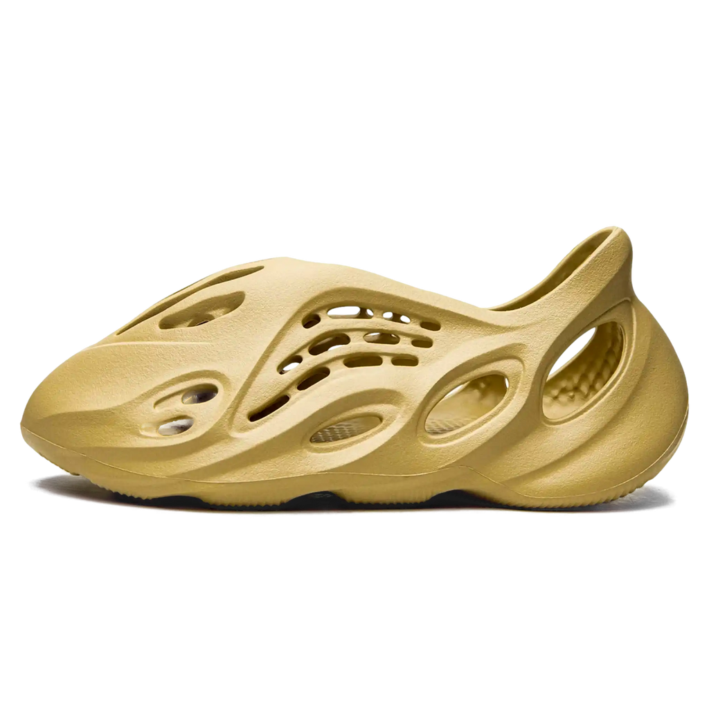 Tênis Yeezy Foam Runner "Sulfur"
