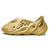 Tênis Yeezy Foam Runner "Sulfur"