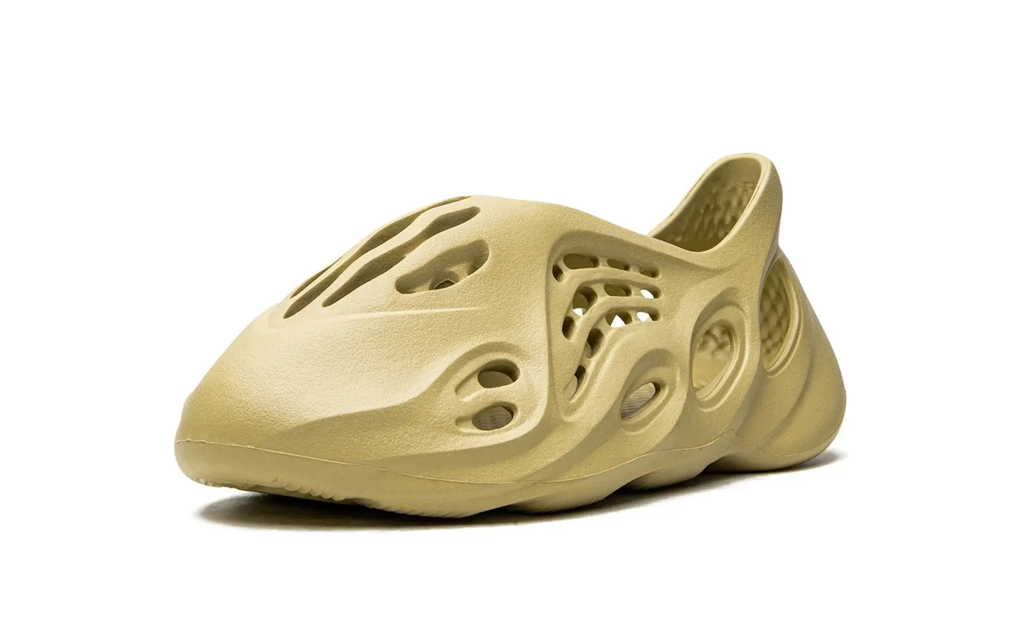 Tênis Yeezy Foam Runner "Sulfur"