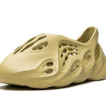Tênis Yeezy Foam Runner "Sulfur"