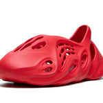 Tênis Adidas Yeezy Foam Runner "Vermillion"