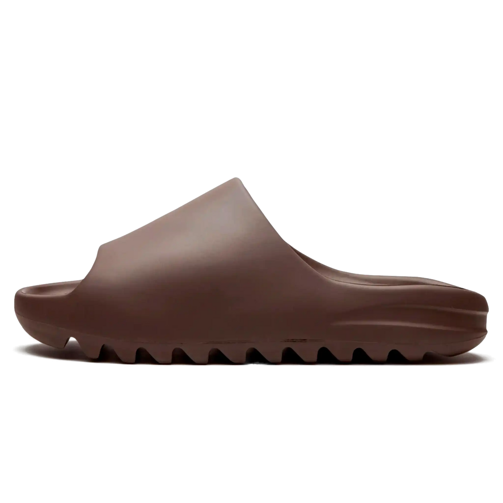 Yeezy Slide "Soot" Marrom