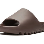 Yeezy Slide "Soot" Marrom