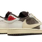 Tênis Air Jordan 1 Low x Travis Scott "Reverse Mocha"