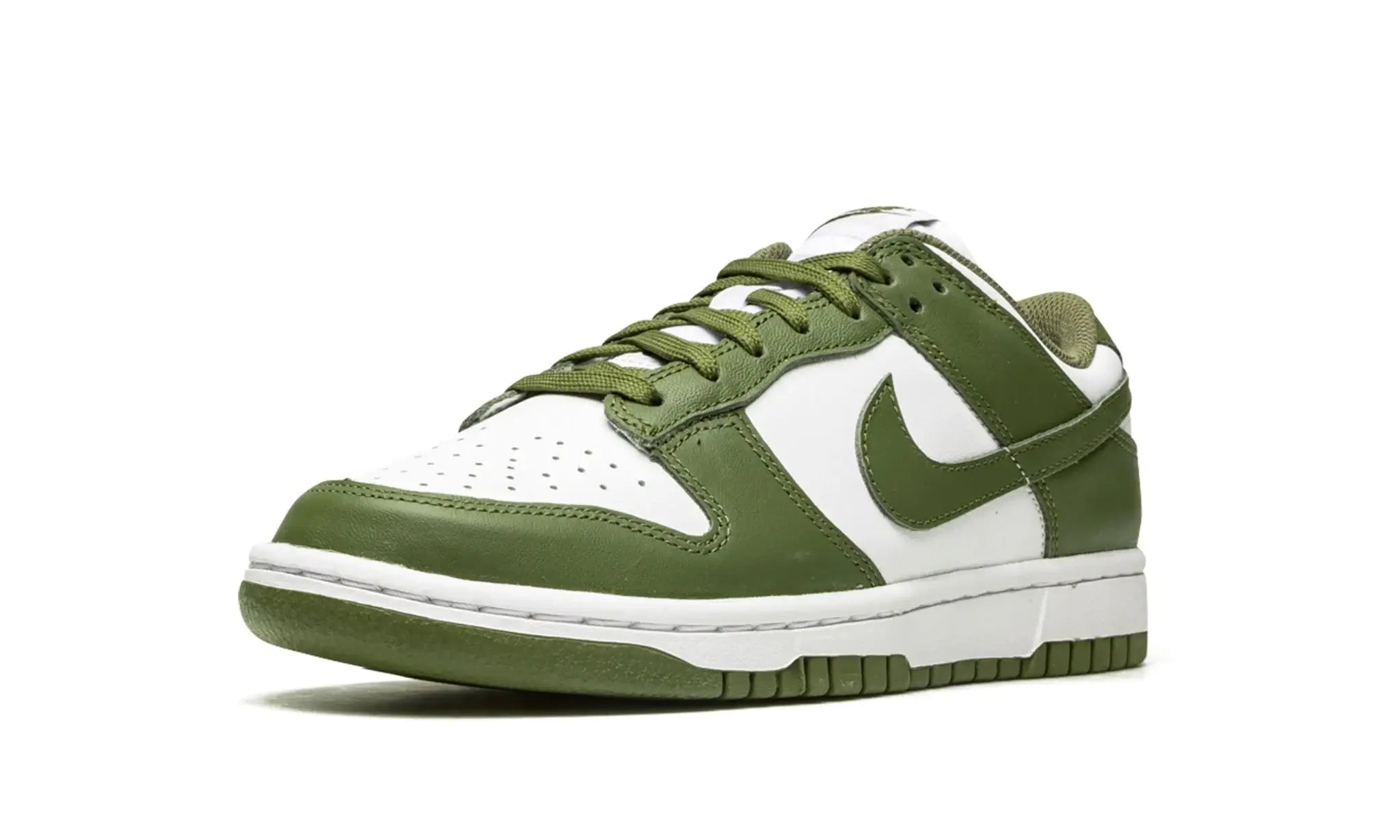 Tênis Nike Dunk Low "Medium Olive" Verde