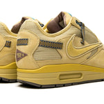Tênis Nike Air Max 1 x Travis Scott "Cactus Gold" Amarelo