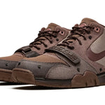 Tênis Nike Air Trainer x Travis Scott "Wheat" Marrom