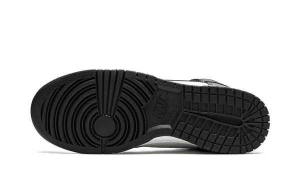 Tênis Nike Dunk High "Black and White"