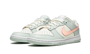 Tênis Nike Dunk Low "Barely Green" Verde