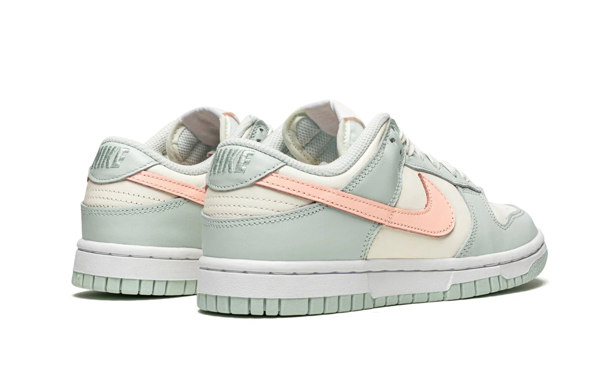 Tênis Nike Dunk Low "Barely Green" Verde