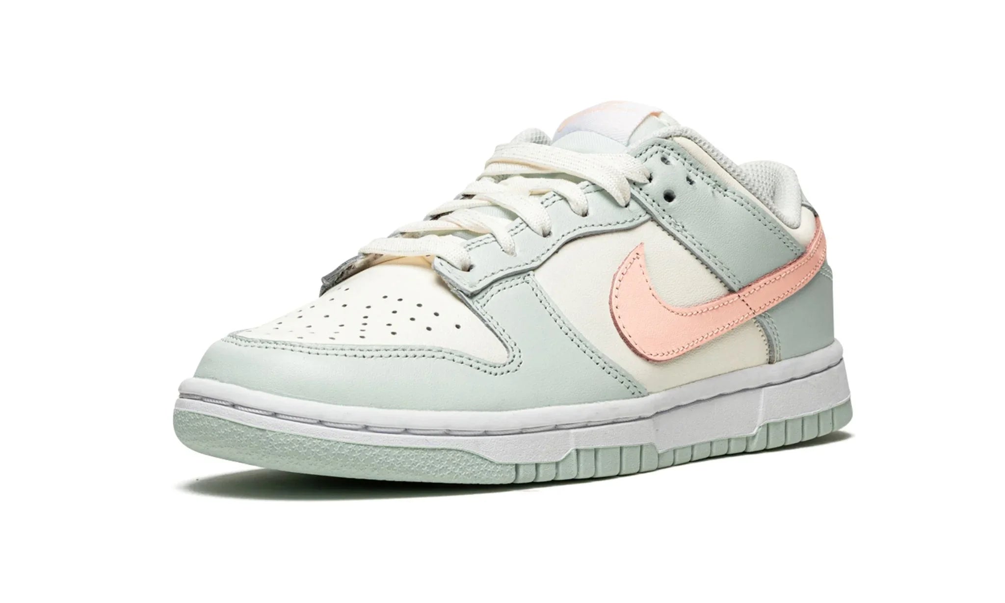 Tênis Nike Dunk Low "Barely Green" Verde