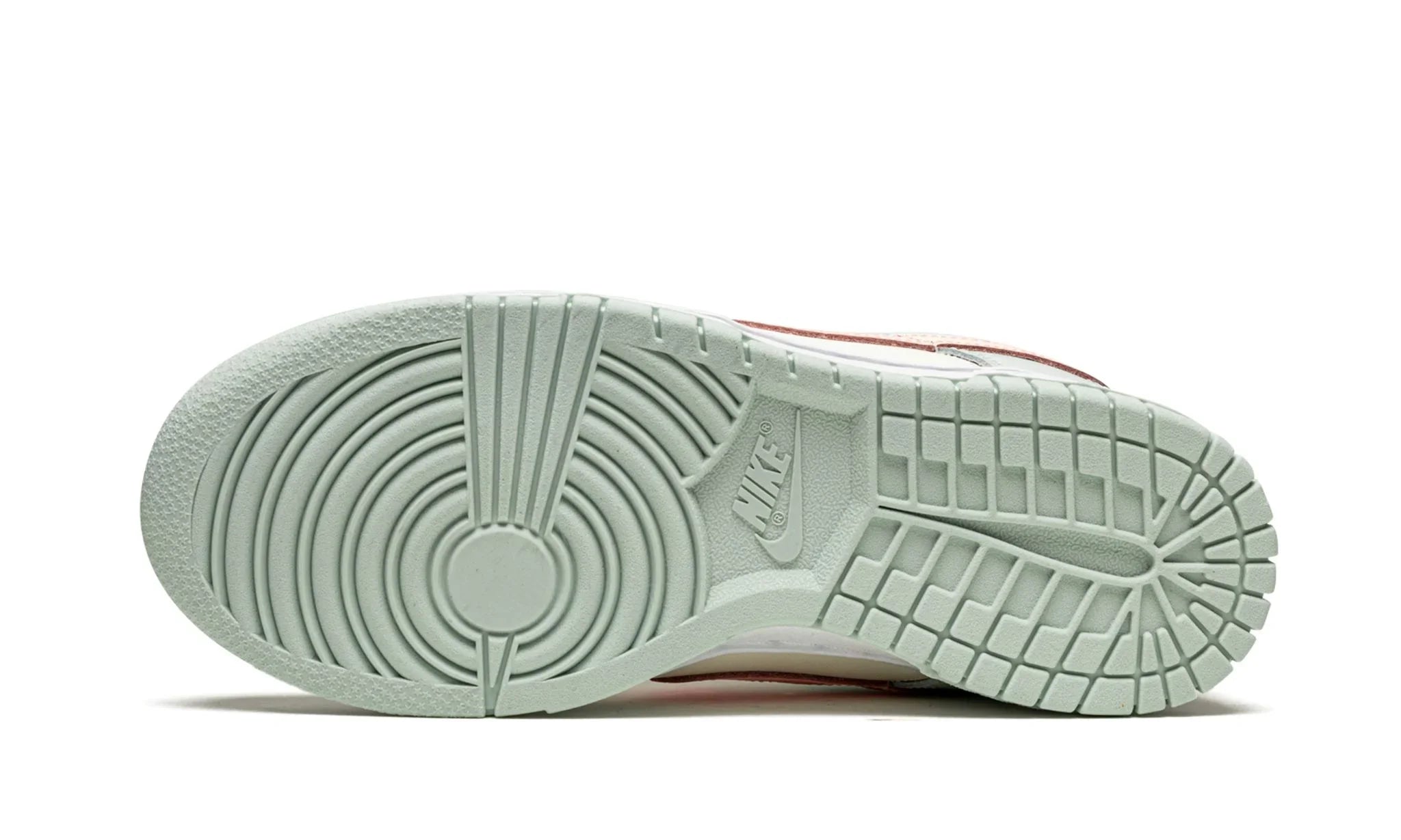 Tênis Nike Dunk Low "Barely Green" Verde