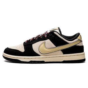 Tênis Nike Dunk Low "Black Team Gold" Preto / Dourado