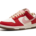 Tênis Nike Dunk Low "Bacon" Vermelho / Rosa