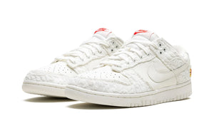 Tênis Nike Dunk Low "Give Her Flowers" Branco