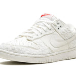 Tênis Nike Dunk Low "Give Her Flowers" Branco