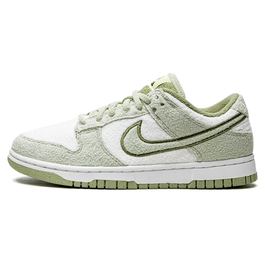 Tênis Nike Dunk Low "Fleece Honeydew" Verde