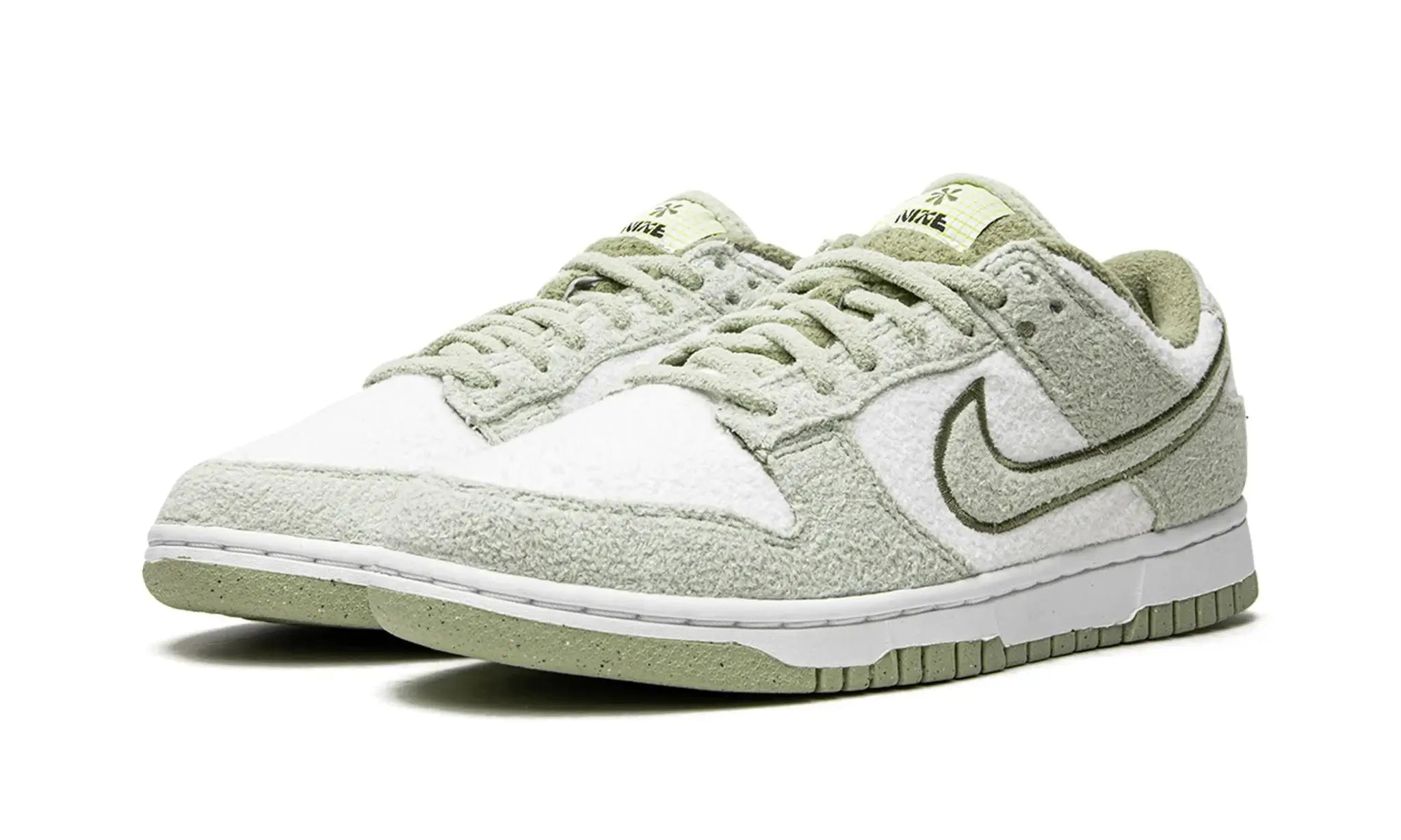 Tênis Nike Dunk Low "Fleece Honeydew" Verde