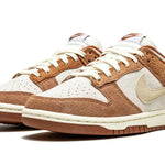 Tênis Nike Dunk Low "Medium Curry" Marrom