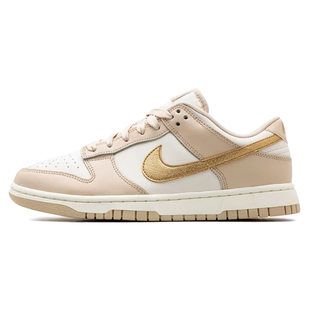 Tênis Nike Dunk Low "Metallic Gold" Dourado