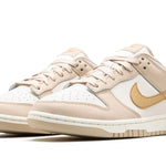 Tênis Nike Dunk Low "Metallic Gold" Dourado