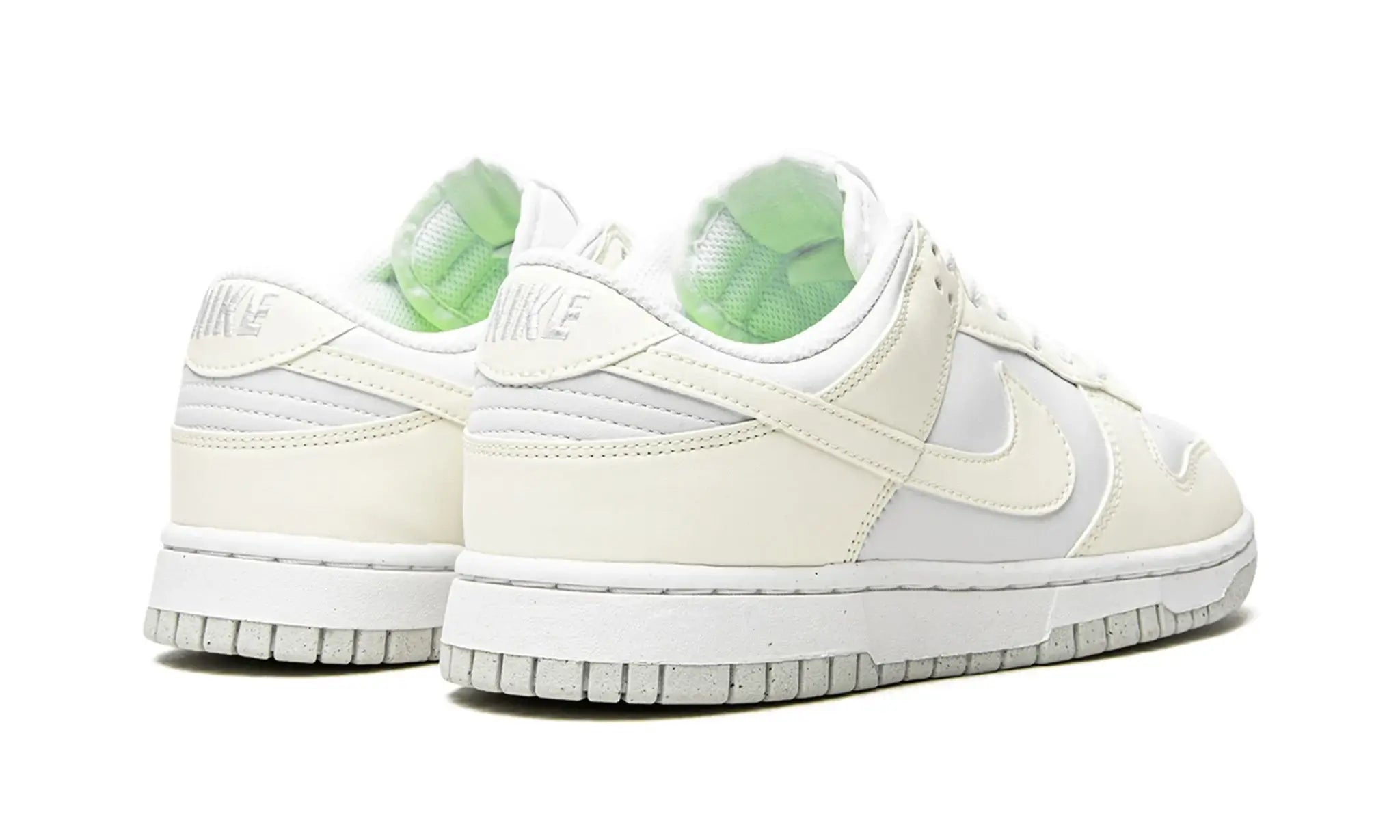 Tênis Nike Dunk Low "Move to Zero Sail" Branco