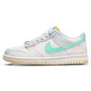 Tênis Nike Dunk Low "Pastel Paisley" Lilás