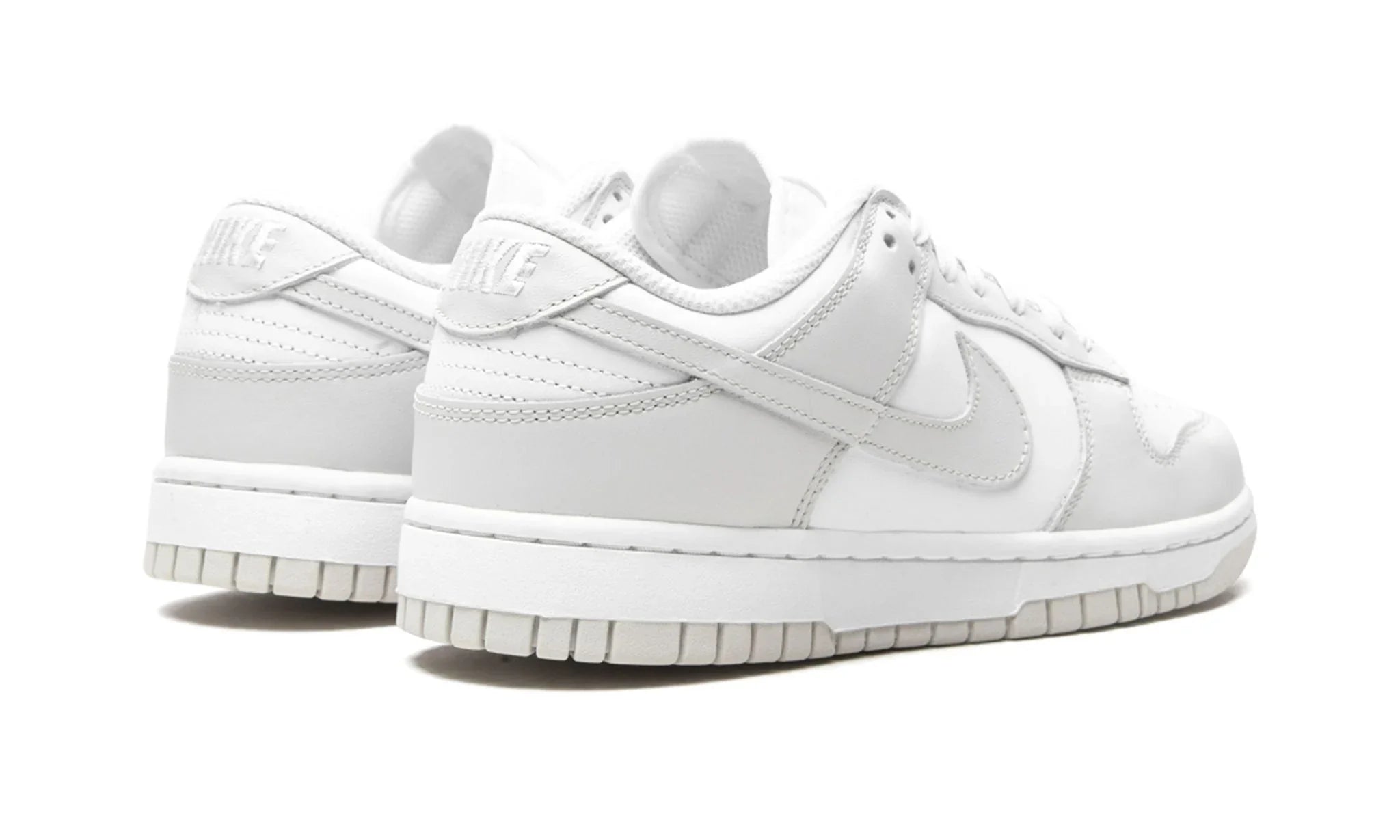 Tênis Nike Dunk Low "Photon Dust" Cinza