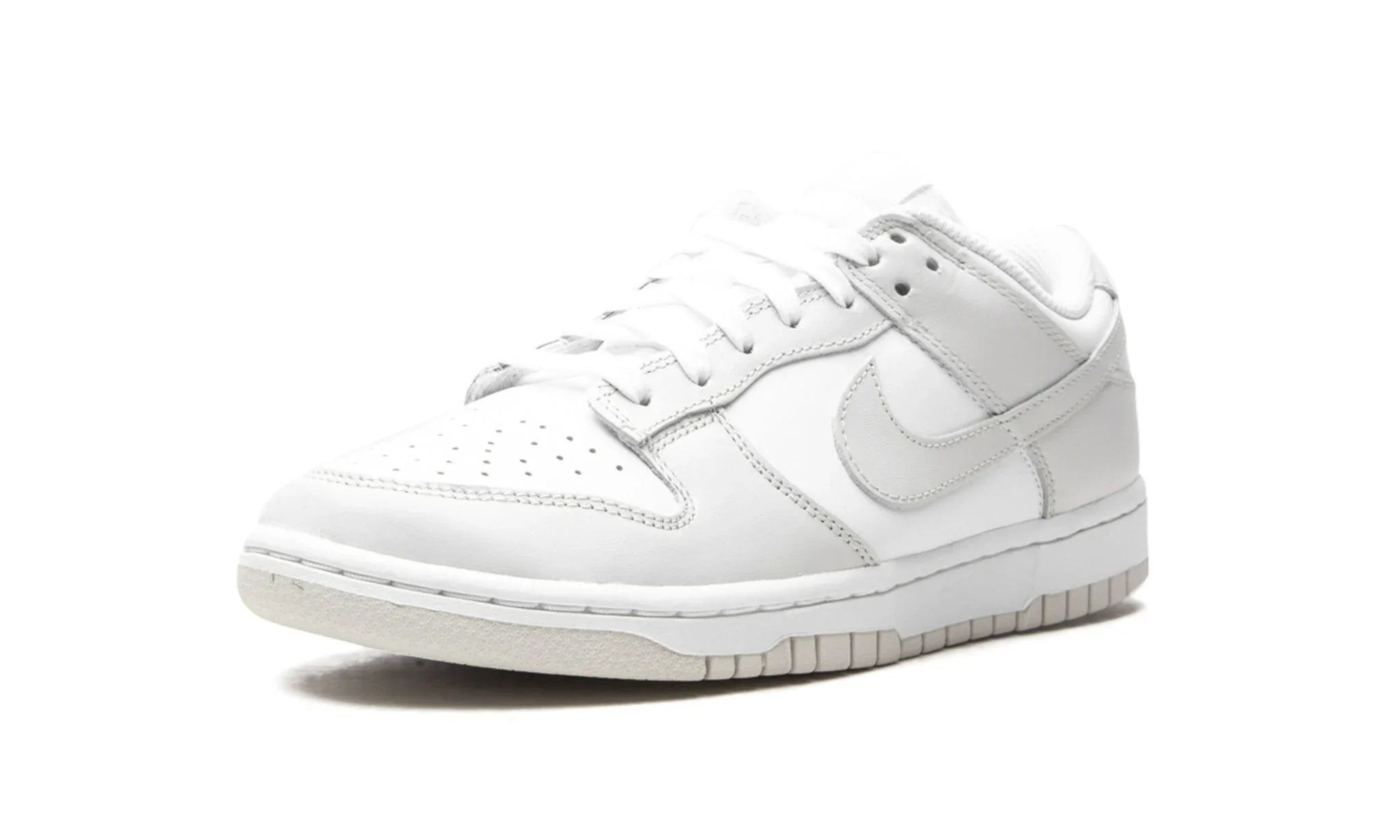Tênis Nike Dunk Low "Photon Dust" Cinza