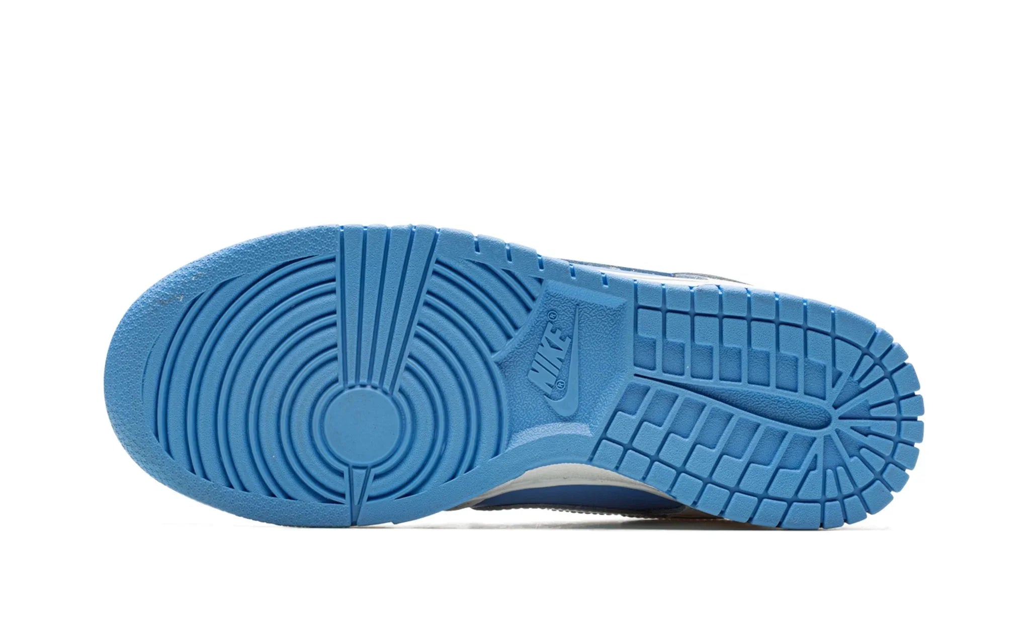 Tênis Nike Dunk Low "Reverse University Blue" Branco / Azul