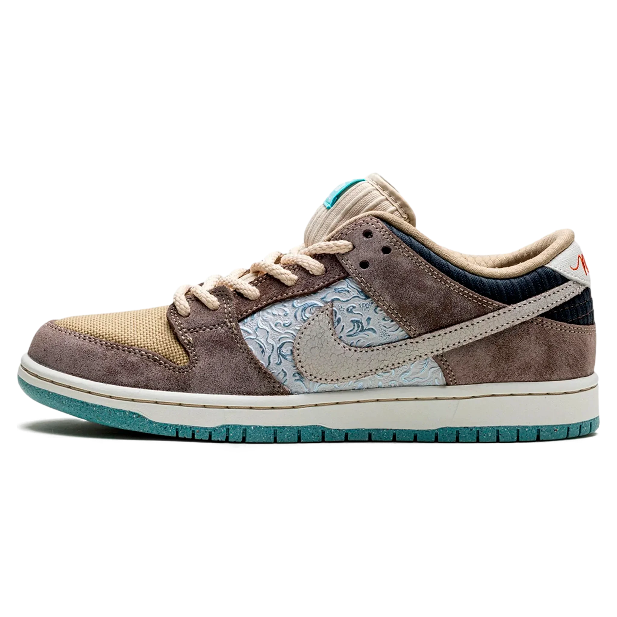 Tênis Nike Dunk Low SB "Big Money Savings" Marrom