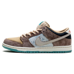 Tênis Nike Dunk Low SB "Big Money Savings" Marrom