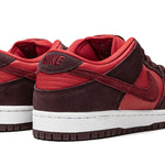 Tênis Nike Dunk Low SB "Cherry" Vermelho