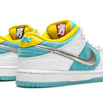 Tênis Nike Dunk Low SB x FTC "Lagoon Pulse" Branco / Azul