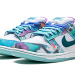 Tênis Nike Dunk Low SB x Futura "Bleached Aqua" Azul