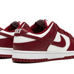 Tênis Nike Dunk Low "Team Red" Bordô