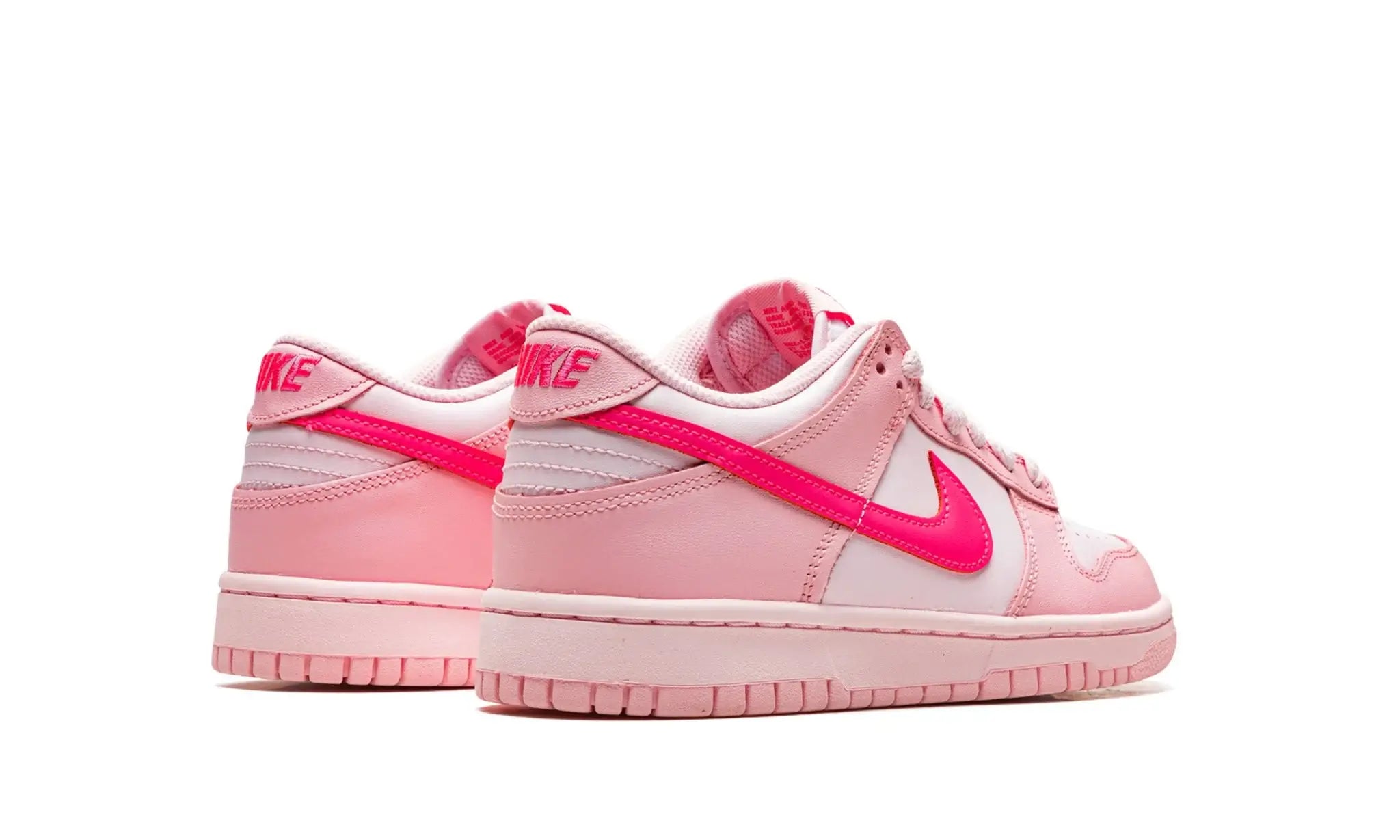 Tênis Nike Dunk Low "Triple Pink" Rosa