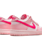 Tênis Nike Dunk Low "Triple Pink" Rosa